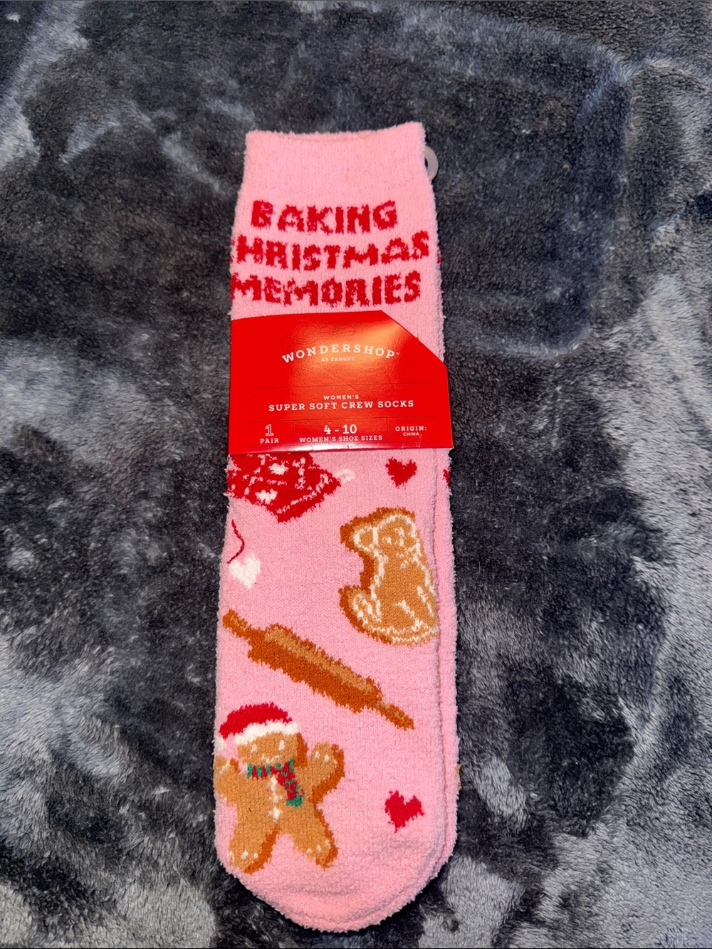 Wondershop Pink Holiday Gingerbread Crew Socks